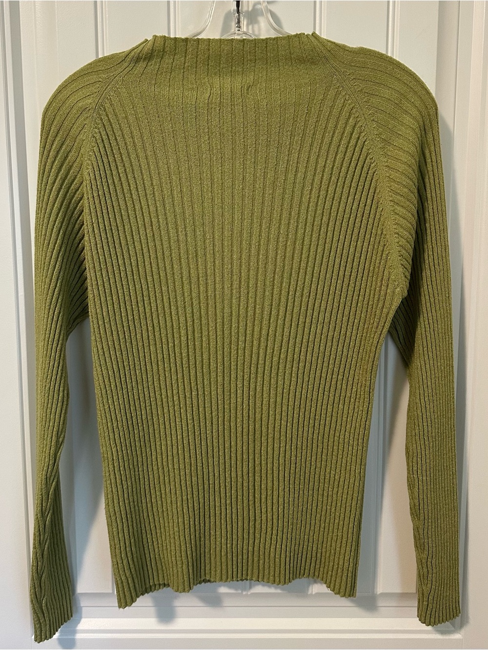 Women’s Green Ribbed Knit High Neck Sweater Large